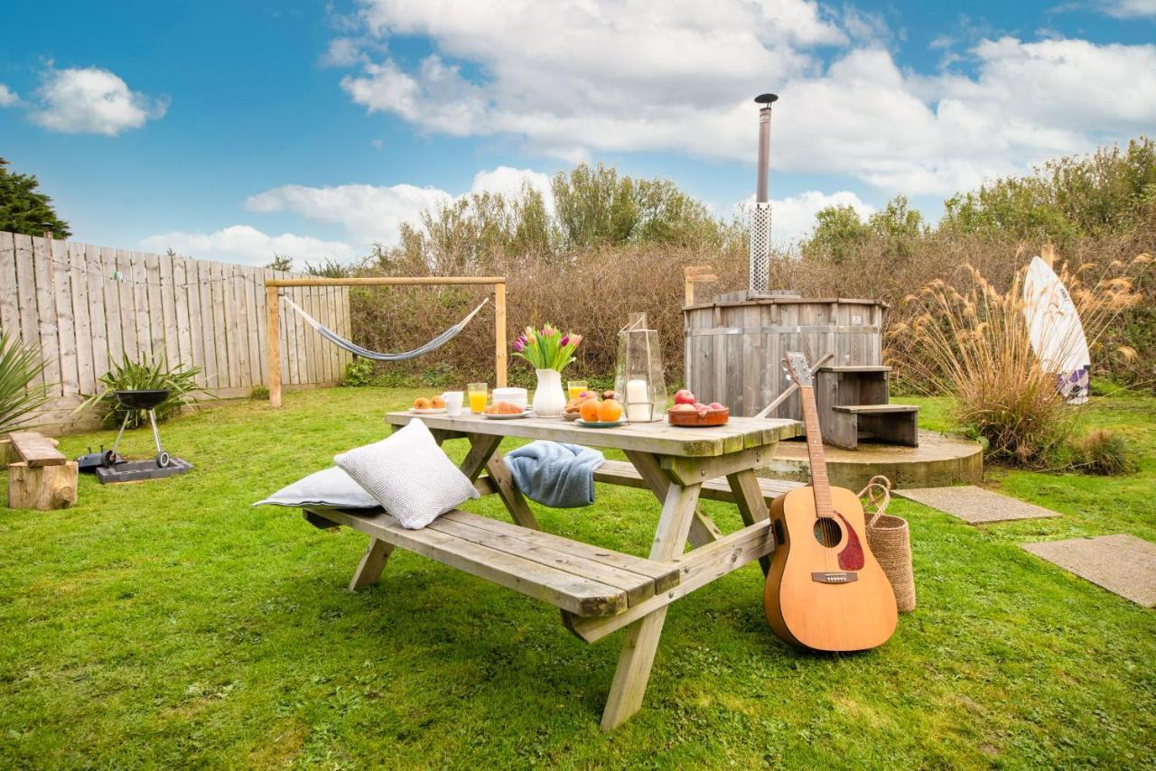 Wheal Prosper- Beautifully Fitted Wooden Lodge Helston Cornwall מראה חיצוני תמונה